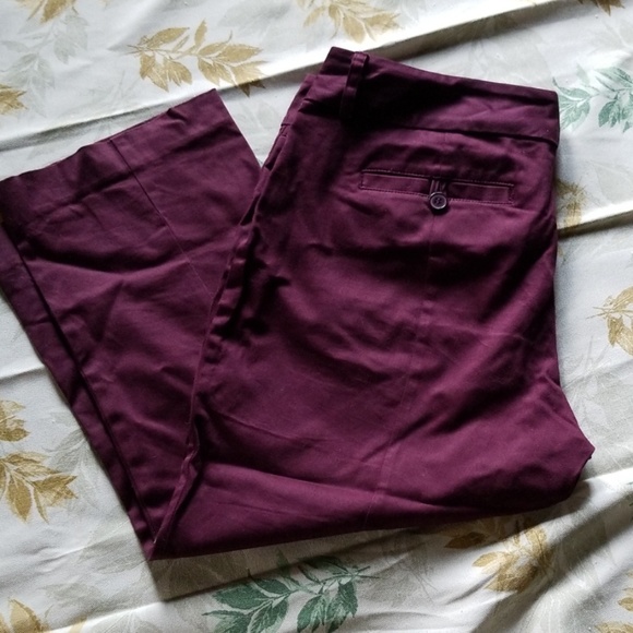 NY&CO Capris - Picture 4 of 7